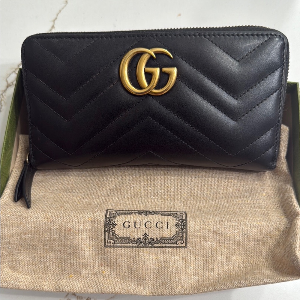 Gucci Black and Gold Quilted Leather Wallet